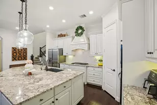 2333 Shallow Creek Ln, Friendswood, TX 77546 - Photo 16