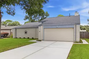 16319 Mill Point Dr, Houston, TX 77059 - Photo 4