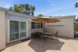 16319 Mill Point Dr, Houston, TX 77059 - Photo 28
