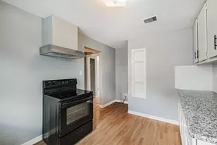 7815 Harding St, Houston, TX 77012 - Photo 10