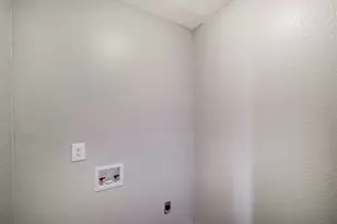 7815 Harding St, Houston, TX 77012 - Photo 14