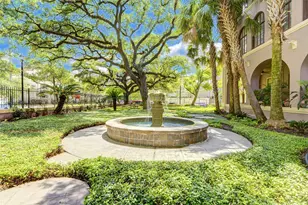 2700 Albany St, Houston, TX 77006 - Photo 4