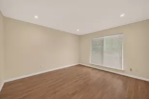 12633 Memorial Dr, Houston, TX 77024 - Photo 14