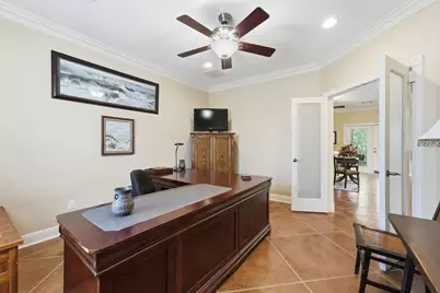 911 Oak Leaf Street, La Porte, TX 77571 - Photo 6