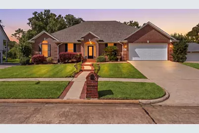 911 Oak Leaf Street, La Porte, TX 77571 - Photo 40