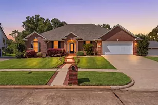 911 Oak Leaf St, La Porte, TX 77571 - Photo 40
