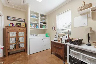 911 Oak Leaf Street, La Porte, TX 77571 - Photo 16