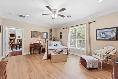 911 Oak Leaf Street, La Porte, TX 77571 - Photo 18