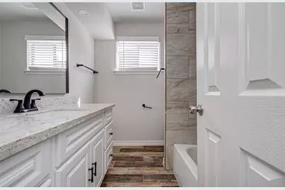 5507 Braesvalley Drive, Houston, TX 77096 - Photo 8