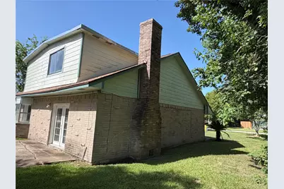 501 S Holmes Street, La Porte, TX 77571 - Photo 14