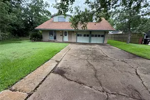 501 S Holmes St, La Porte, TX 77571 - Photo 1