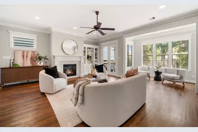 1024 Alexander Street Street, Houston, TX 77008 - Photo 8