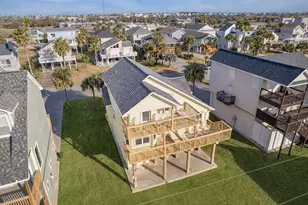 13723 Pirates Beach Blvd, Galveston, TX 77554 - Photo 6