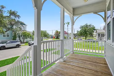 4506 N Live Oak Circle, Galveston, TX 77550 - Photo 4