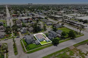 4506 N Live Oak Circle, Galveston, TX 77550 - Photo 30