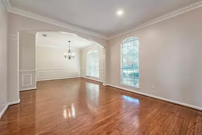 19 Calleston Court, Sugar Land, TX 77479 - Photo 6