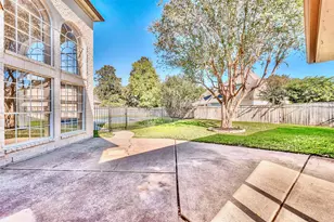 19 Calleston Ct, Sugar Land, TX 77479 - Photo 32