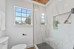 4907 Alamo Dr, Galveston, TX 77551 - Photo 12