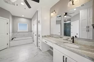 855 Mimosa Ln, Franklin, TX 77856 - Photo 4