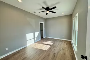 855 Mimosa Ln, Franklin, TX 77856 - Photo 14