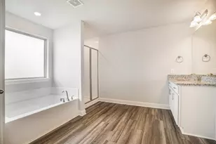 4334 W Bayou Maison Cir, Dickinson, TX 77539 - Photo 14