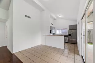 1122 Woodbridge Ave, Pearland, TX 77584 - Photo 12