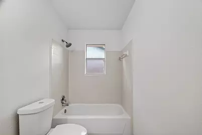 1122 Woodbridge Avenue, Pearland, TX 77584 - Photo 22