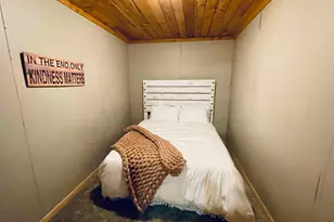 114 Brentwood Ct, Hemphill, TX 75948 - Photo 16