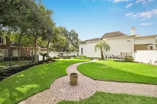 1822 Forest Gate Cir, Sugar Land, TX 77479 - Photo 14
