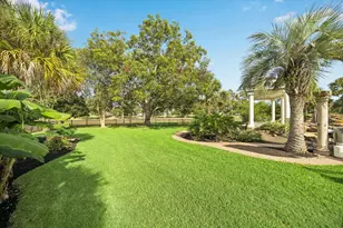 1822 Forest Gate Cir, Sugar Land, TX 77479 - Photo 8