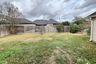 12301 Evening Bay Dr, Pearland, TX 77584 - Photo 14