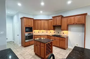 12301 Evening Bay Dr, Pearland, TX 77584 - Photo 6