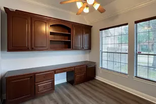 12301 Evening Bay Dr, Pearland, TX 77584 - Photo 10