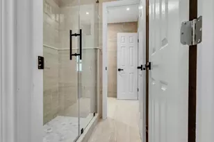 2508 Watertown Mall, Houston, TX 77057 - Photo 16