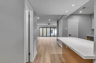 2508 Watertown Mall, Houston, TX 77057 - Photo 10