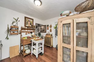 403 S Hill St, Alvin, TX 77511 - Photo 28