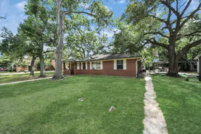 403 S Hill Street #L, Alvin, TX 77511 - Photo 10