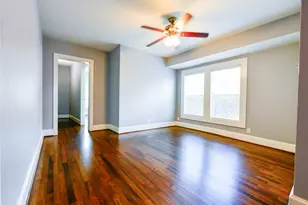 1011 E 6th 1/2 St, Houston, TX 77009 - Photo 4