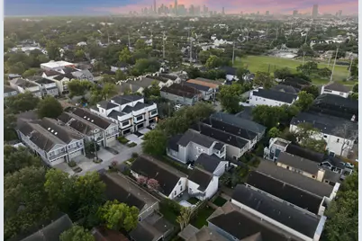 1329 Lawrence Street, Houston, TX 77008 - Photo 4