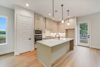 325 Forest Reserve Place, Houston, TX 77079 - Photo 8