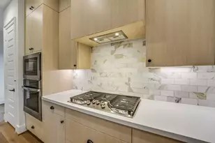 325 Forest Reserve Pl, Houston, TX 77079 - Photo 12