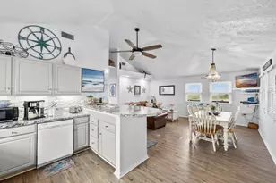 125 Bay Ave, Surfside Beach, TX 77541 - Photo 8