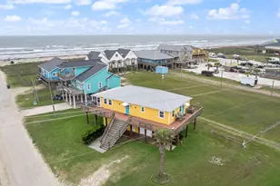 125 Bay Ave, Surfside Beach, TX 77541 - Photo 2