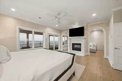 19507 Shores Drive, Galveston, TX 77554 - Photo 18