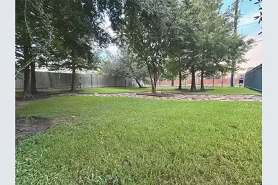 8812 Ashbloom Lane, Houston, TX 77080 - Photo 24