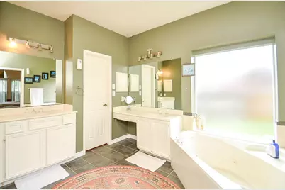 11414 Oak Lake Vista Court, Sugar Land, TX 77498 - Photo 10