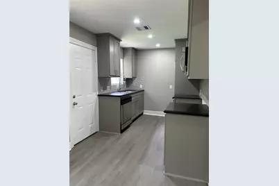 714 Morrell St, Baytown, TX 77520 - Photo 2