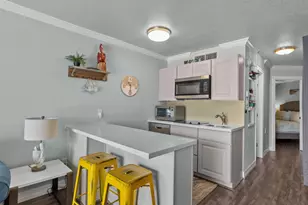 6300 Seawall Blvd, Galveston, TX 77551 - Photo 8