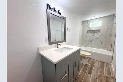 3206 Avenue K, Bay City, TX 77414 - Photo 6