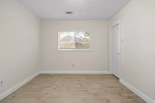 2610 Cloverfield Ct, Pearland, TX 77584 - Photo 10